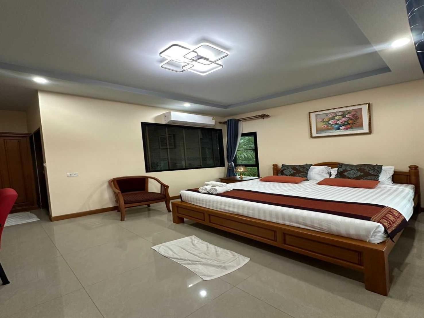 Capital O 75518 Baan Rose Resort อ่าวลึก ภายนอก รูปภาพ