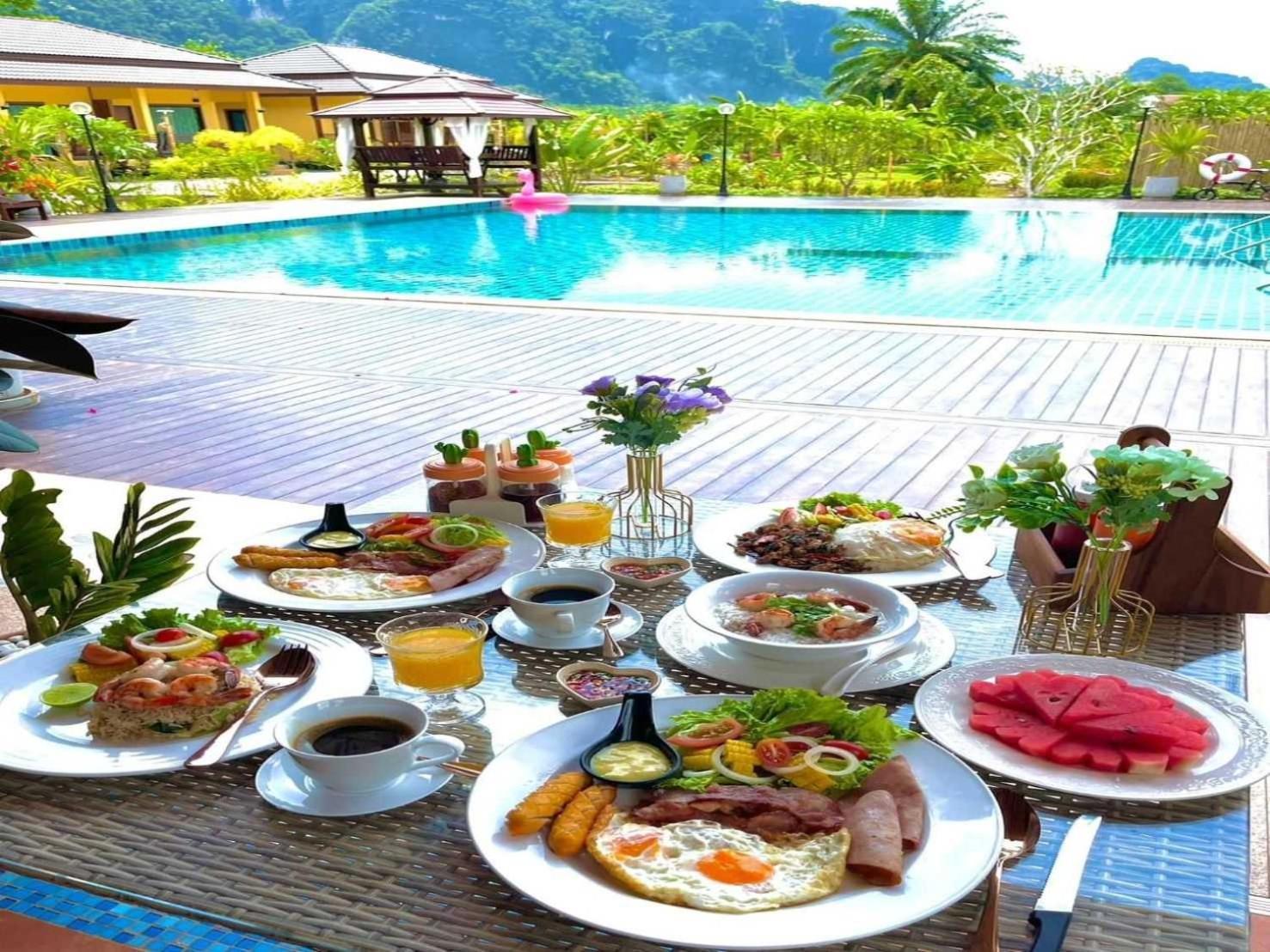 Capital O 75518 Baan Rose Resort อ่าวลึก ภายนอก รูปภาพ